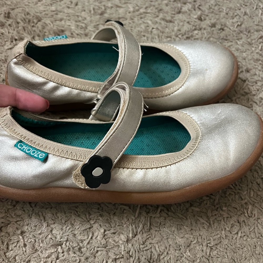 Chooze Kids Shimmering Cream Mary Jane Shoes